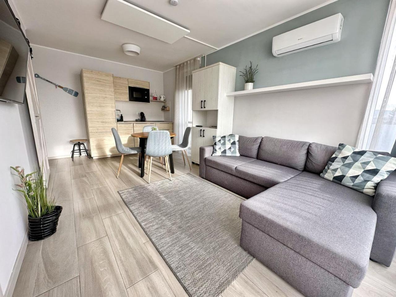 Marina Apartment By Dora Keszthely Exteriér fotografie